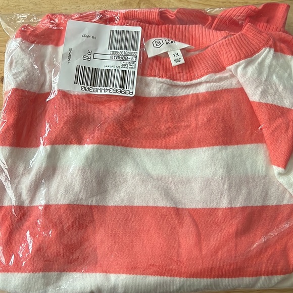 Candace Cameron Bure Light Weight Sweater - Picture 4 of 4